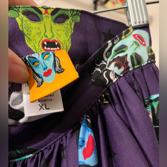 Vixen- size XL- creepy purple ‘Monster Masks’ swing skirt, EUC, zip/pockets. - Picture 5 of 5